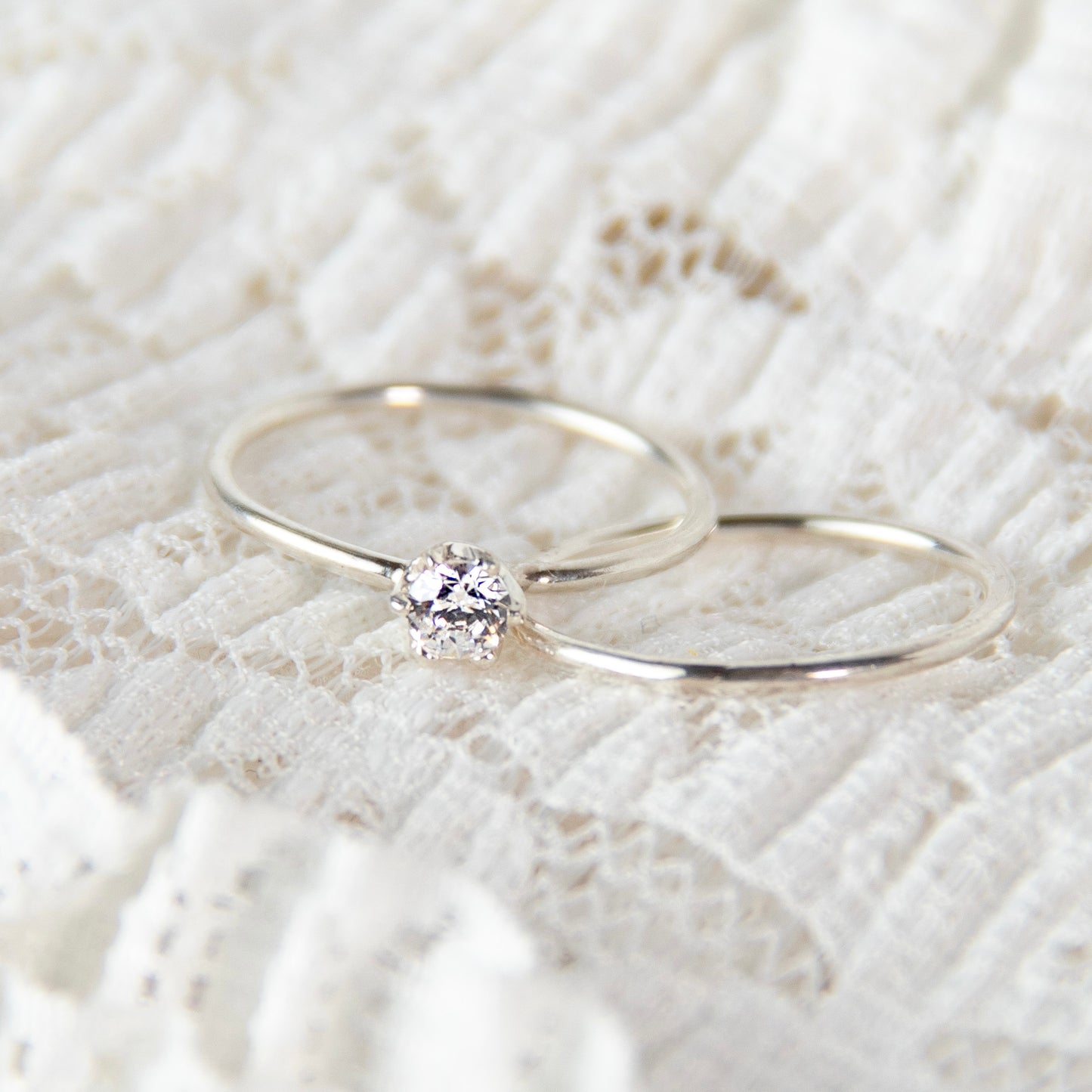 Simple Wedding Ring Set